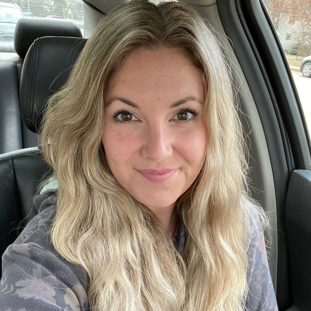 Meet your Posher, Amy
